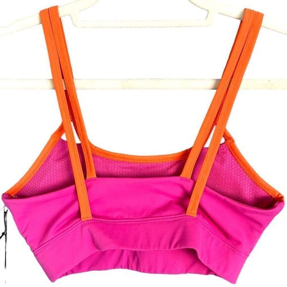 Sincerely Jules Active Cutout Strappy Sports Bra - Picture 3 of 8